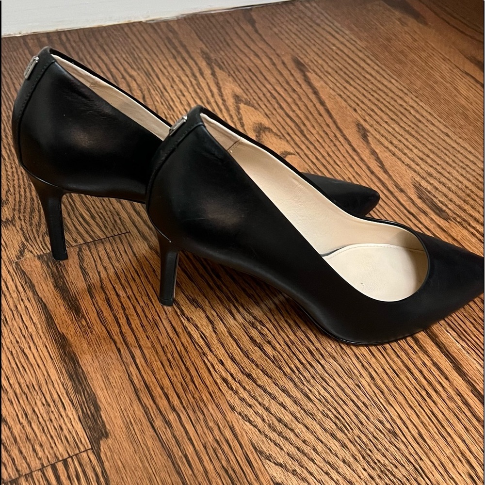Coach classic black pumps